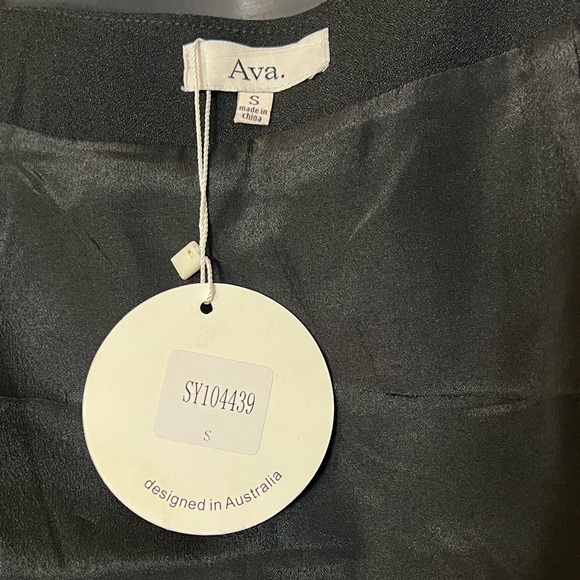 Faux Leather Trim Skirt - Picture 5 of 6